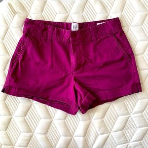 Gap women’s city shorts, size 2